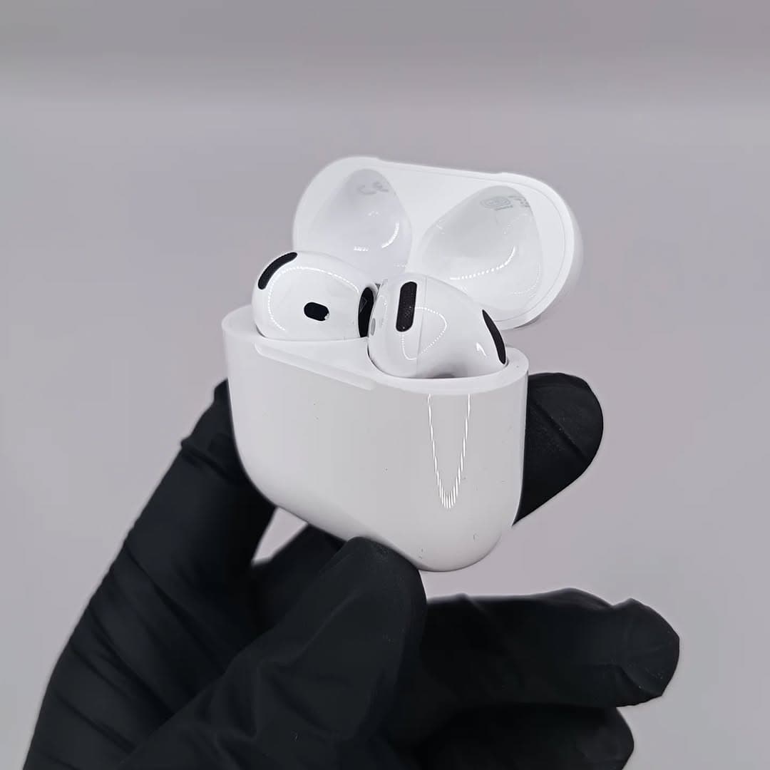 AirPods 4 — view 1